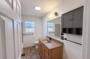 719 N Crescent Ave, Lodi, CA 95240 - Photo 20