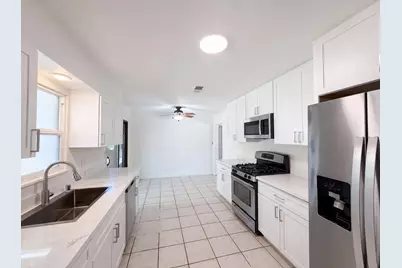 719 N Crescent Avenue, Lodi, CA 95240 - Photo 12