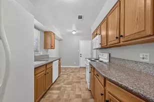 3329 Bristol Rd, Sacramento, CA 95864 - Photo 10