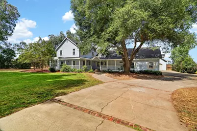 9430 Maris Lane, Elk Grove, CA 95624 - Photo 2
