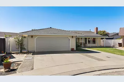 2143 Locust Court, Hughson, CA 95326 - Photo 2