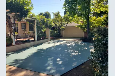 1020 Sycamore Avenue, Modesto, CA 95350 - Photo 14
