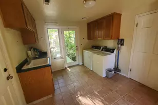 1020 Sycamore Ave, Modesto, CA 95350 - Photo 36