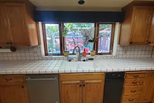 1020 Sycamore Ave, Modesto, CA 95350 - Photo 10