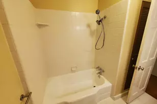 1020 Sycamore Ave, Modesto, CA 95350 - Photo 12