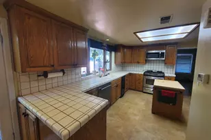 1020 Sycamore Ave, Modesto, CA 95350 - Photo 8
