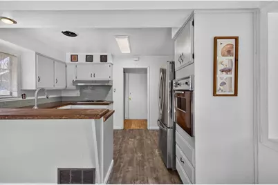 6430 Belgrove Way, Carmichael, CA 95608 - Photo 10