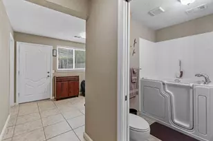 1032 Hawthorne Ave, Modesto, CA 95350 - Photo 20