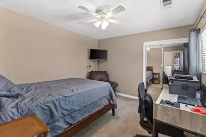 1032 Hawthorne Avenue, Modesto, CA 95350 - Photo 18