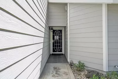 2340 St Lawrence Lane, Modesto, CA 95356 - Photo 8