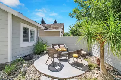 2340 St Lawrence Lane, Modesto, CA 95356 - Photo 6