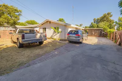 1628 E Scotts Avenue, Stockton, CA 95205 - Photo 1