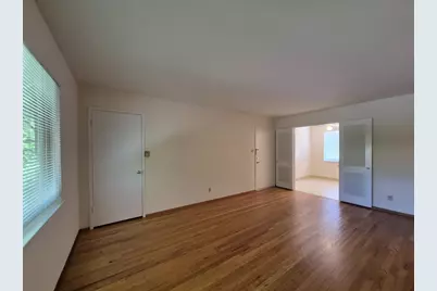 4501 Del Rio Road, Sacramento, CA 95822 - Photo 2
