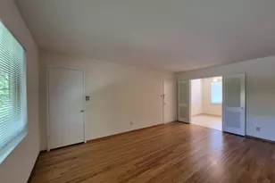 4501 Del Rio Rd, Sacramento, CA 95822 - Photo 2