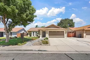 1860 Bristlecone Dr, Tracy, CA 95376 - Photo 2