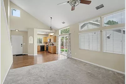 6455 Laguna Mirage Lane, Elk Grove, CA 95758 - Photo 8
