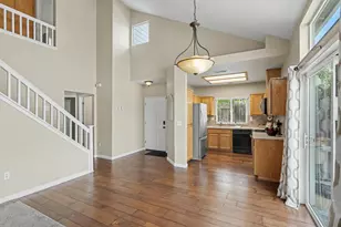 6455 Laguna Mirage Ln, Elk Grove, CA 95758 - Photo 10