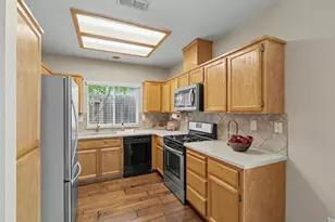6455 Laguna Mirage Ln, Elk Grove, CA 95758 - Photo 12