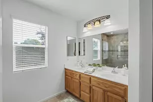6455 Laguna Mirage Ln, Elk Grove, CA 95758 - Photo 24