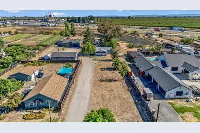 3430 E Redwood Road, Ceres, CA 95307 - Photo 40