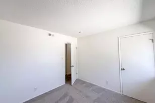 7007 Ursa Pkwy, Sacramento, CA 95823 - Photo 16