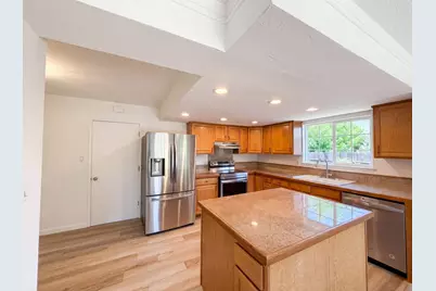 7007 Ursa Parkway, Sacramento, CA 95823 - Photo 2