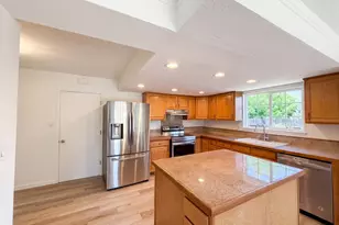 7007 Ursa Pkwy, Sacramento, CA 95823 - Photo 2