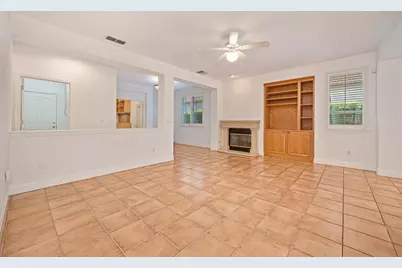 121 Perzaul, Sacramento, CA 95835 - Photo 4