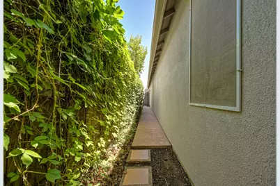 121 Perzaul, Sacramento, CA 95835 - Photo 44