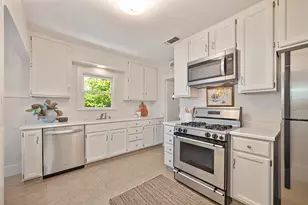 1124 34th St, Sacramento, CA 95816 - Photo 22