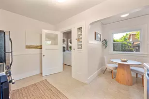 1124 34th St, Sacramento, CA 95816 - Photo 30