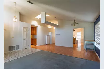 8360 Trimmer Way, Sacramento, CA 95828 - Photo 6