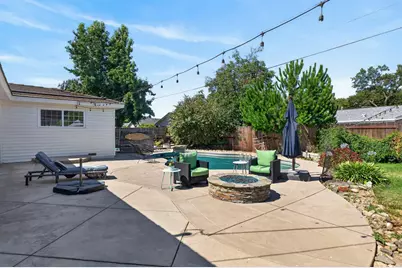 9528 Sara Street, Elk Grove, CA 95624 - Photo 46