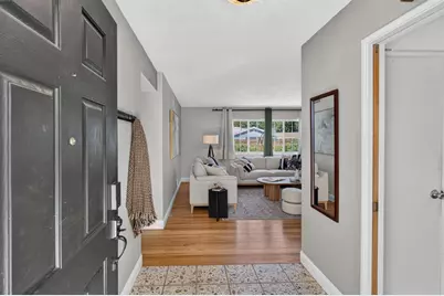 9528 Sara Street, Elk Grove, CA 95624 - Photo 8