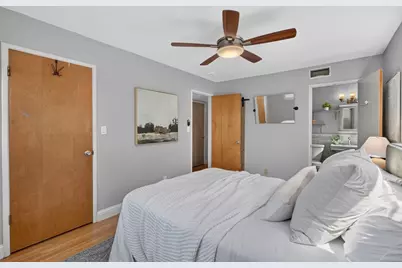 9528 Sara Street, Elk Grove, CA 95624 - Photo 34