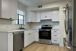 1805 V St, Sacramento, CA 95818 - Photo 10