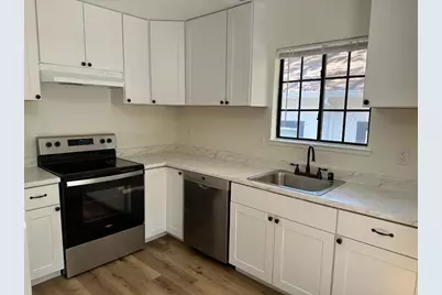 1805 V Street, Sacramento, CA 95818 - Photo 40