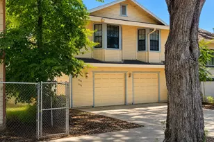 1805 V St, Sacramento, CA 95818 - Photo 4