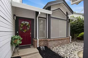 2210 Thurton Dr, Roseville, CA 95747 - Photo 4