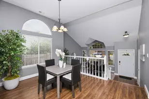 2210 Thurton Dr, Roseville, CA 95747 - Photo 10
