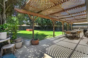 92 Wetherly Cir, Woodbridge, CA 95258 - Photo 28