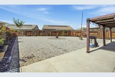 1827 Tulip Court, Lodi, CA 95242 - Photo 10