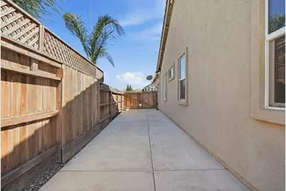1827 Tulip Court, Lodi, CA 95242 - Photo 14