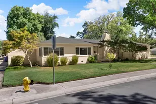 902 Mills Ave, Modesto, CA 95350 - Photo 40