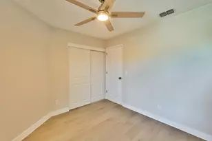 8016 Willys Ct, Sacramento, CA 95828 - Photo 20
