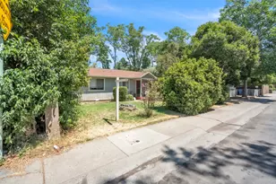 411 Cleveland Ave, Sacramento, CA 95833 - Photo 2