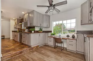 3901 Hancock Dr, Sacramento, CA 95821 - Photo 12