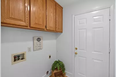 8634 New Island Way, Sacramento, CA 95828 - Photo 38