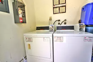 1725 V St, Sacramento, CA 95818 - Photo 34