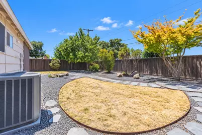 4915 H Parkway, Sacramento, CA 95823 - Photo 26